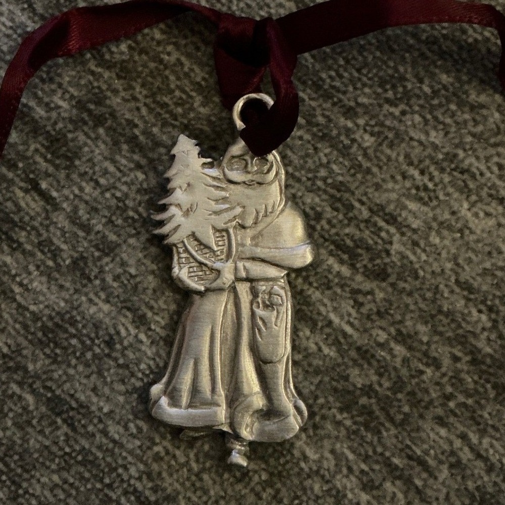 Longaberger 1991 Kriss Kringle Santa Tree Ornament Silver‎ Tone